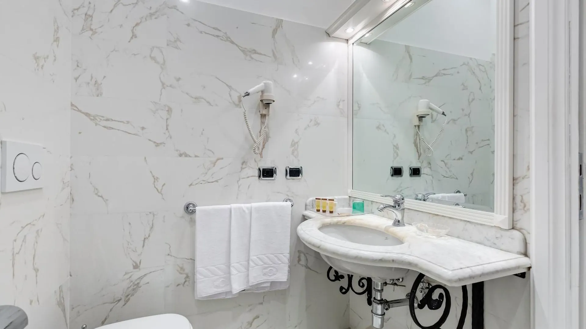 Hotel Cellini 3*, Rome